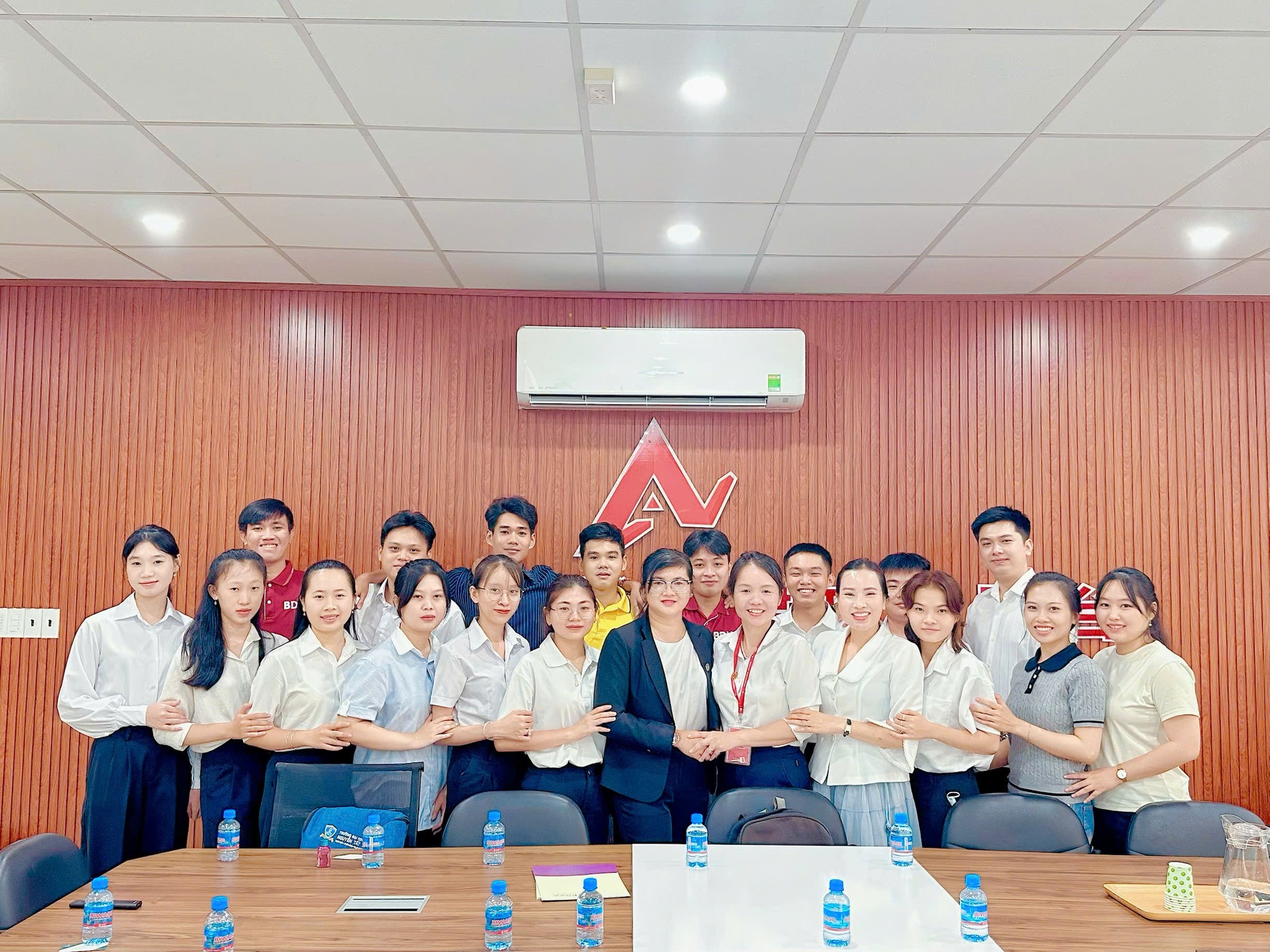 KIẾN TẬP DOANH NGHIỆP BUỔI 2 – KHƠI MỞ TẦM NHÌN PHÁP LÝ VÀ CHIẾN LƯỢC CHO NHÀ KHỞI NGHIỆP TRẺ