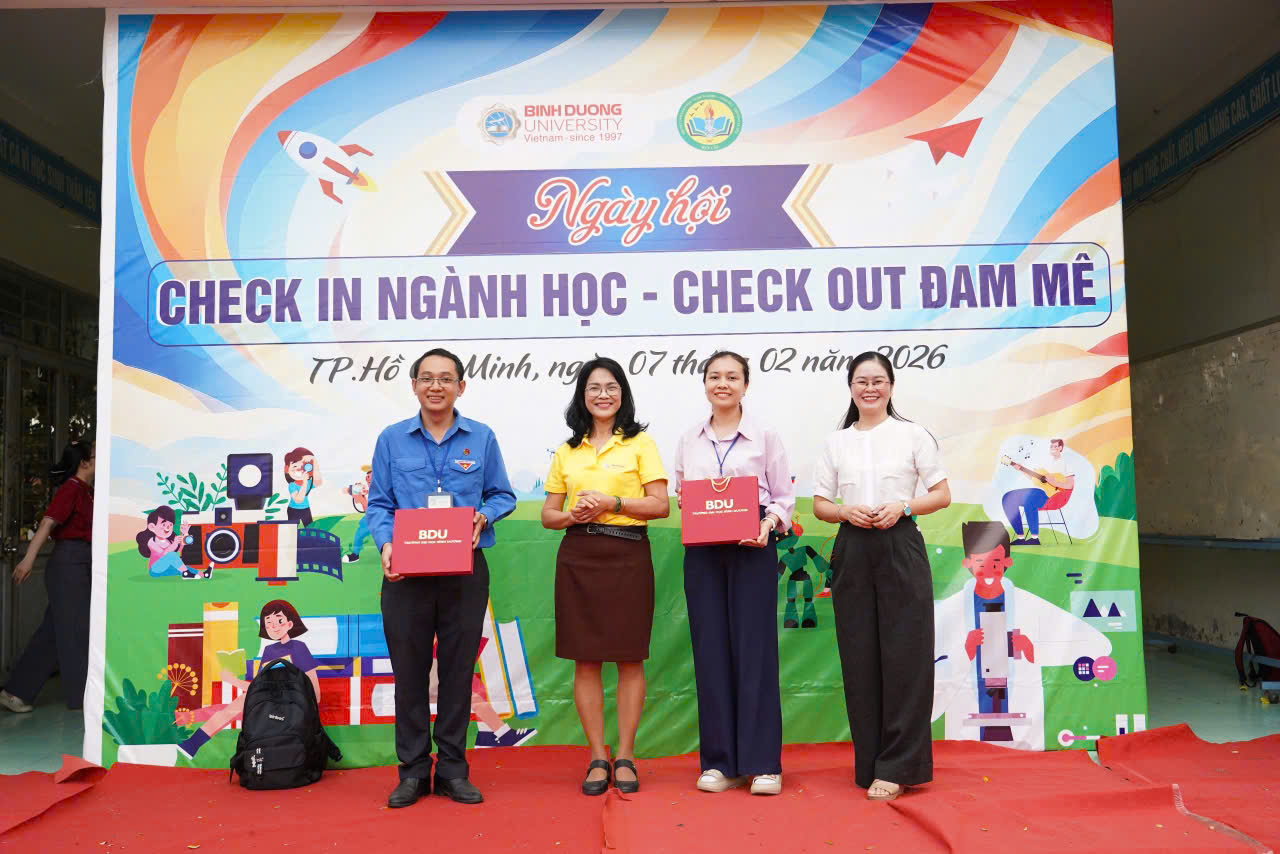 KHOA KINH TẾ ĐỒNG HÀNH CÙNG CHƯƠNG TRÌNH NGÀY HỘI "CHECK IN NGÀNH HỌC - CHECK OUT ĐAM MÊ" NĂM 2026 TẠI TRUNG TÂM GDNN-GDTX BẾN CÁT