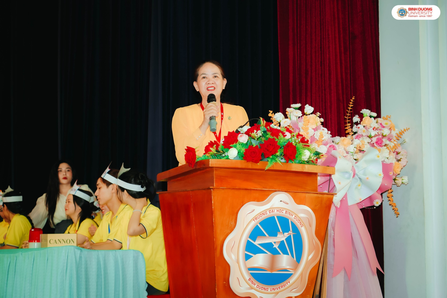 SÔI NỔI VÒNG 2 CUỘC THI “RISE TO EXCELLENCE IN ACCOUNTING”: BẢN LĨNH TƯ DUY, KHẲNG ĐỊNH TẦM VÓC KẾ TOÁN TRẺ