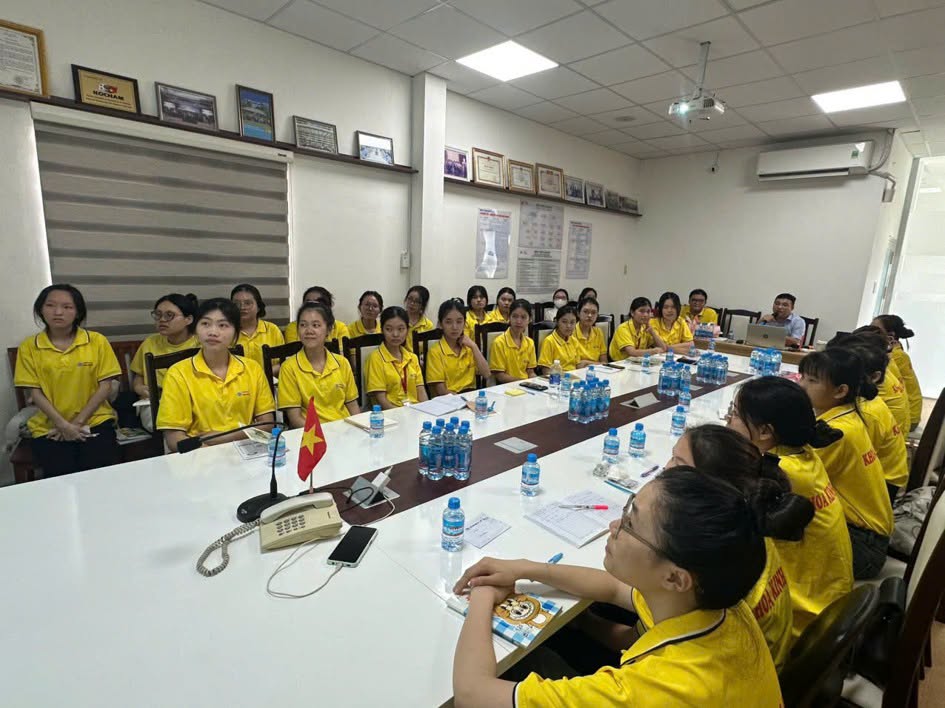 KHI LÝ THUYẾT "NỞ HOA" TRONG THỰC TIỄN TẠI CÔNG TY TNHH TRI THỨC VIỆT!
